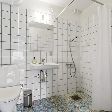 Beautiful In With Outdoor Swimming Pool * Glesborg