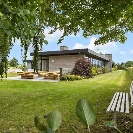 Beautiful In With Outdoor Swimming Pool Holiday home *